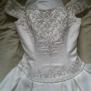 Beautiful wedding dress